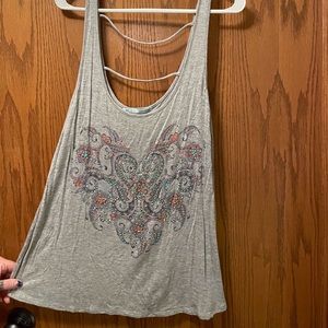 🔥🔥Maurices XL rhinestone tank top. Gently worn.Rhinestones sparkle on the front.